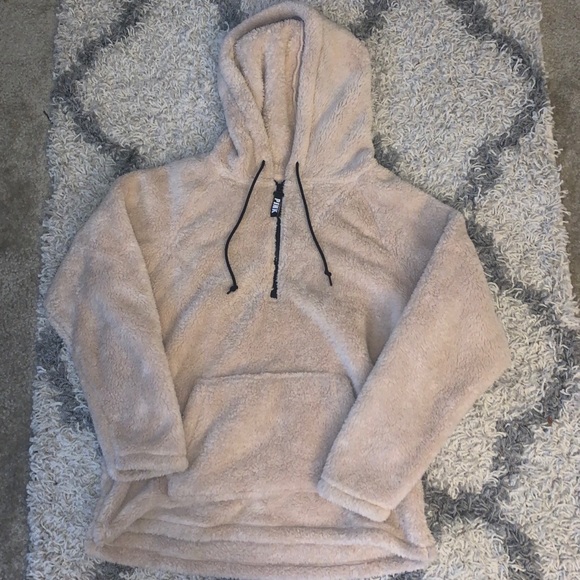 Pink Sherpa jacket - Picture 1 of 3